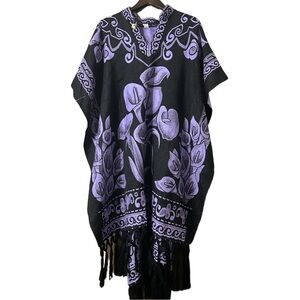 Artesanias San Martin Made in Mexico Purple & Black Women's Poncho Lilies OS